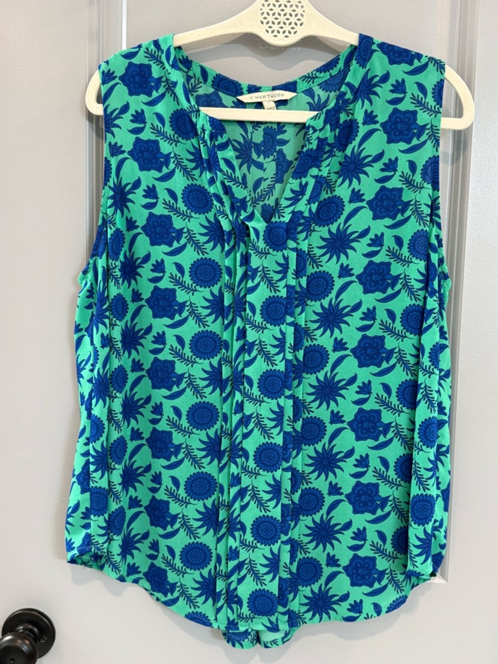 41 Hawthorn Teal & Blue Floral V-Neck Sleeveless Camisole